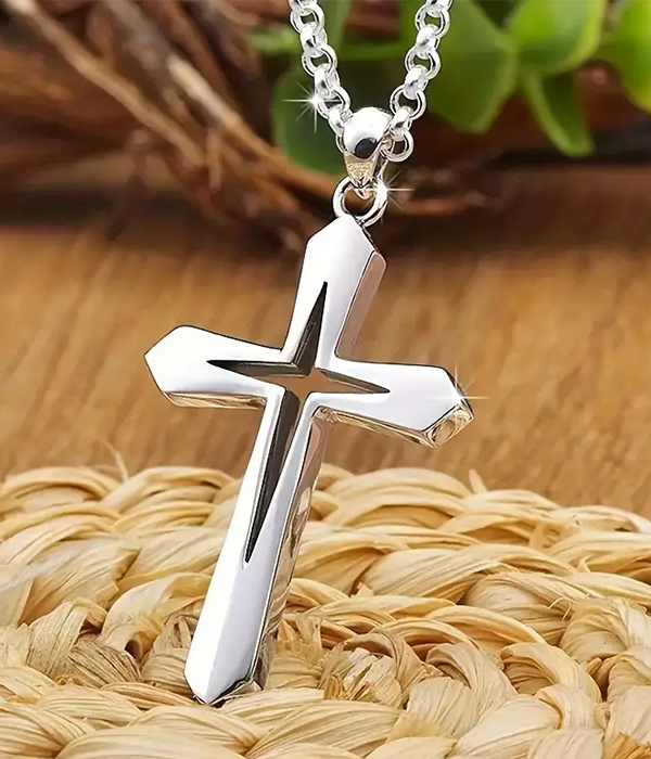 Stainless steel cross pendant necklace