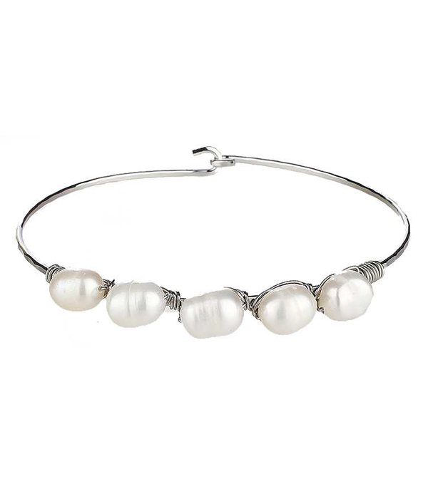 Freshwater pearl metal hook bangle bracelet