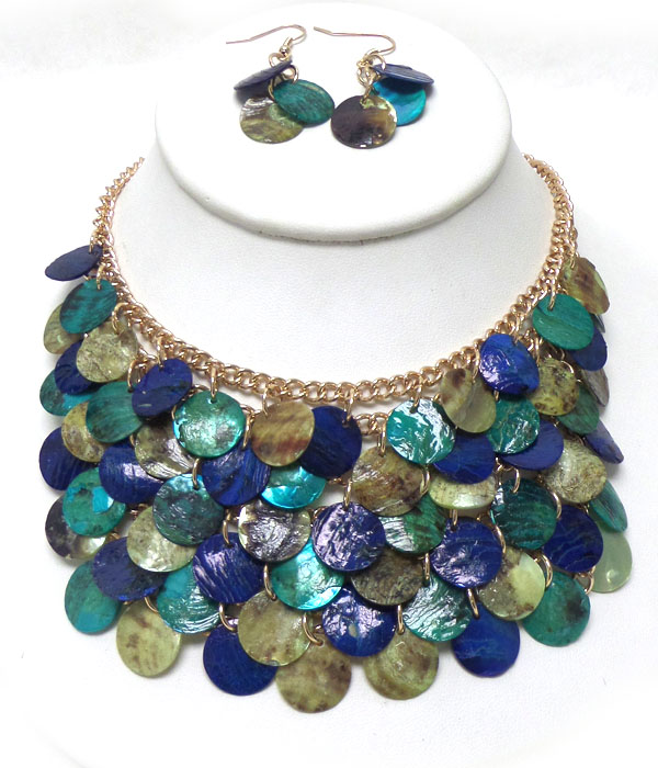 Chunky multi small shell necklace set