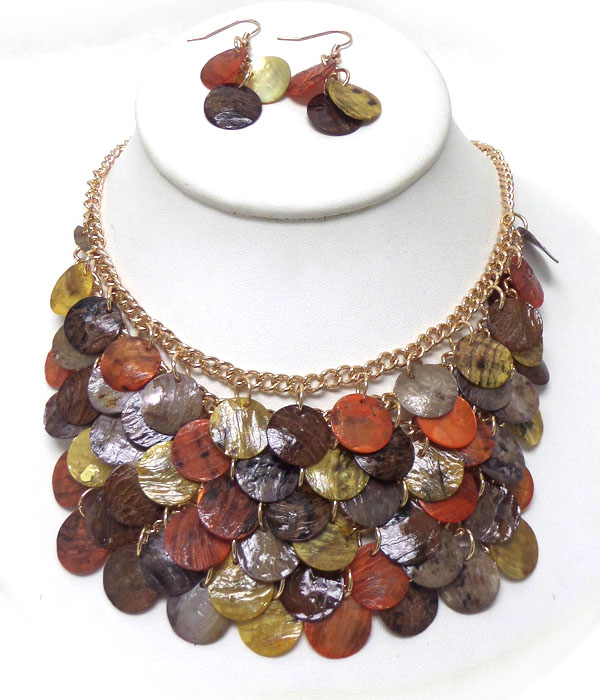 Chunky multi small shell necklace set