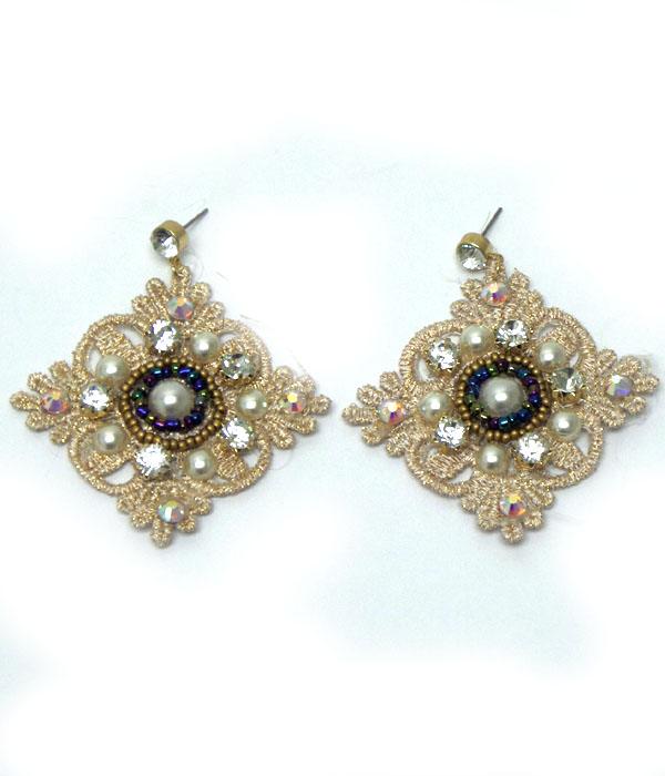 Vintage lace with pearl earrings 