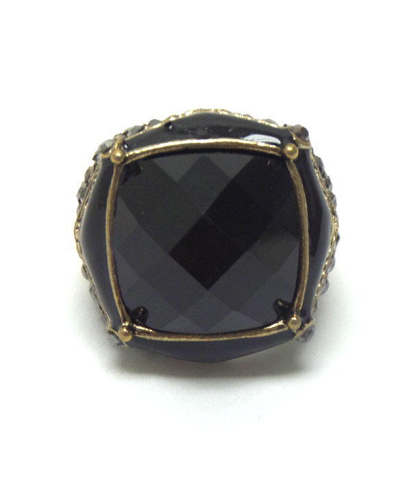 Facet square stone and metal filigree stretch ring