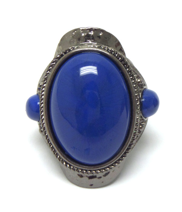 Puffy oval stone stretch ring