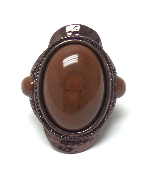 Puffy oval stone stretch ring