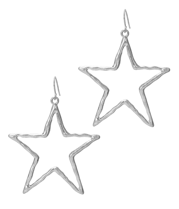 Metal star earring