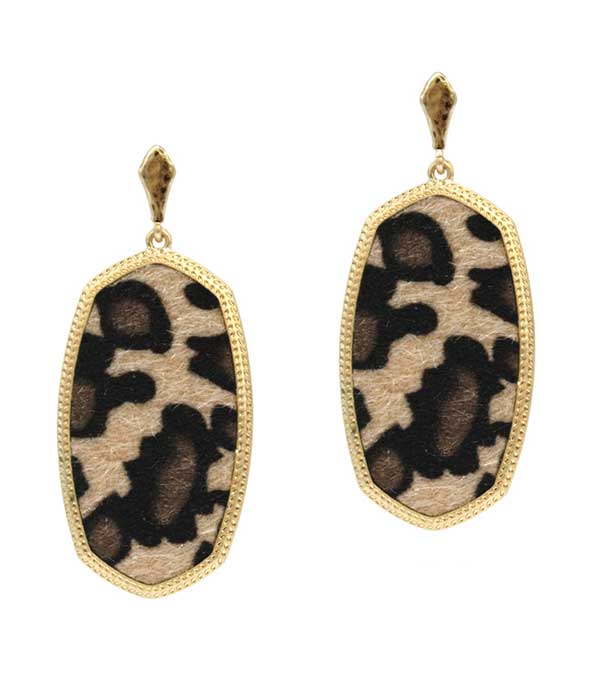 ANIMAL PRINT METAL EARRING