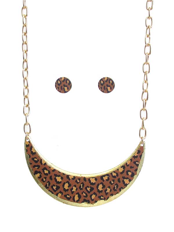 ANIMAL PRINT CRESCENT PENDANT NECKLACE SET