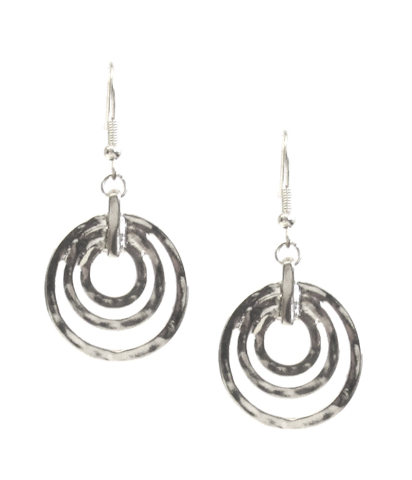 HAMMERED MULTI HOOP EARRING