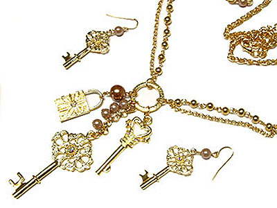Multi key and lock dangle necklace and earring set