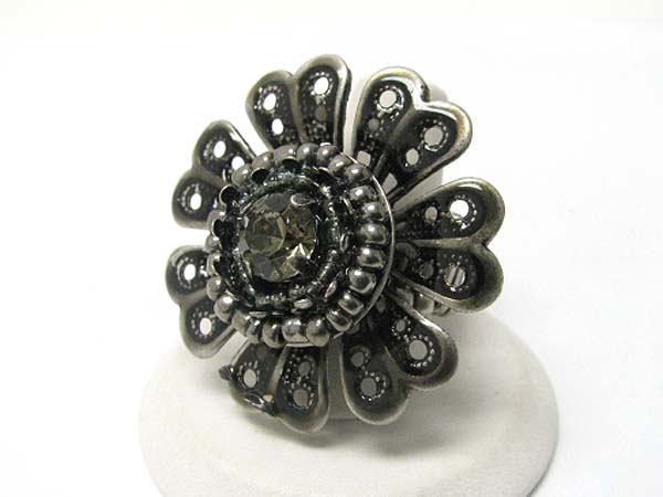 Crystal stud metal flower stretch bracelet