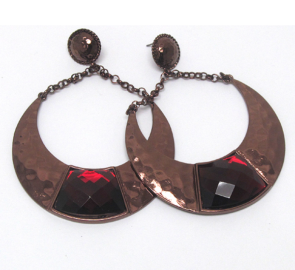 Metal hammered half oval and chain on center crystal glass drop earring