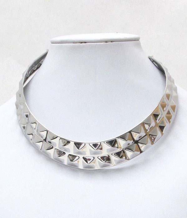 Textured metal chocker necklace