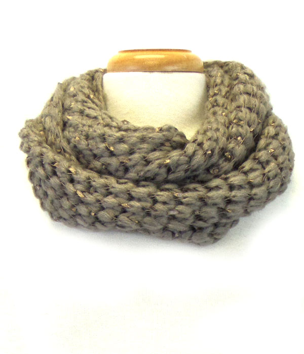 Crochet knitted loop scarf