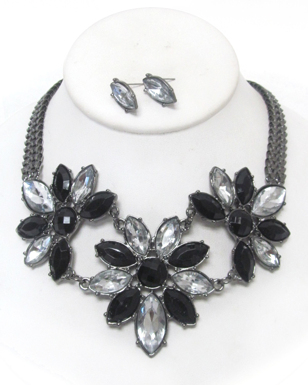 3 crystal flowers linked necklace set