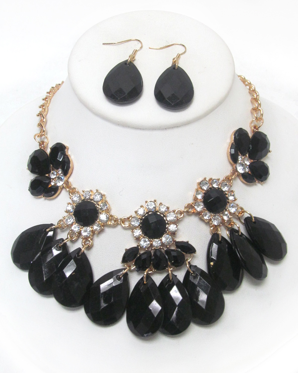 Crystal flower and teardrop necklace set