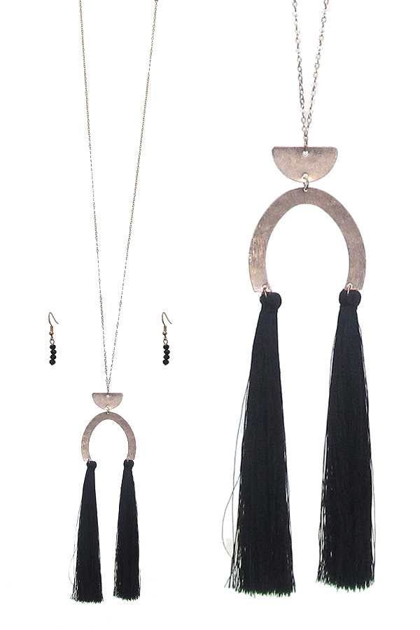 LONG THREAD TASSEL LONG CHAIN NECKLACE SET