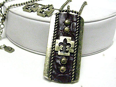 Antique look leather and metal fleu de lis dog tag necklace set