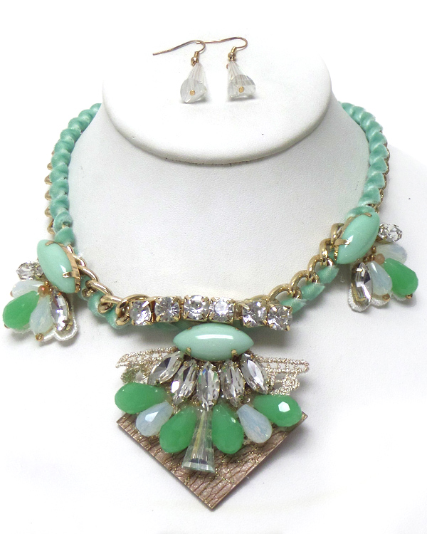 Lace with chain and beads necklace set