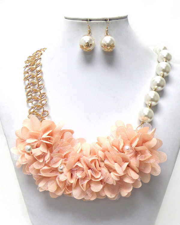 Pearls and chain with fluffy flowers necklace set