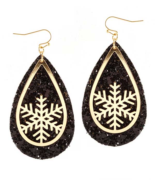 Christmas theme teardrop leatherette earring - snowflake