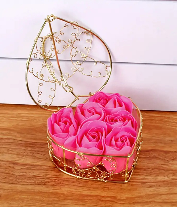 Wire heart flower box and 6 rose soap