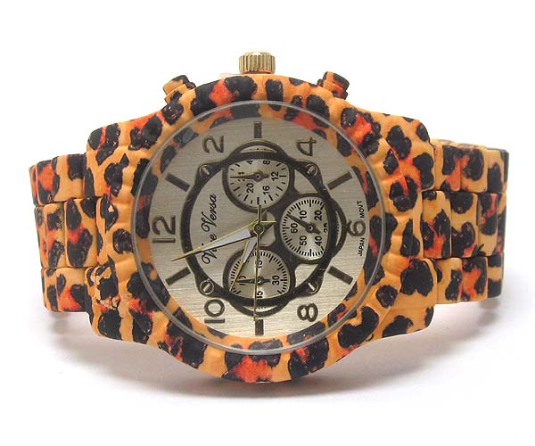 ROUND FACE ANIMAL PATTERN RUBBERIZED PLATING METAL BAND WATCH
