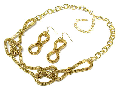 Metal mesh link necklace and earring set