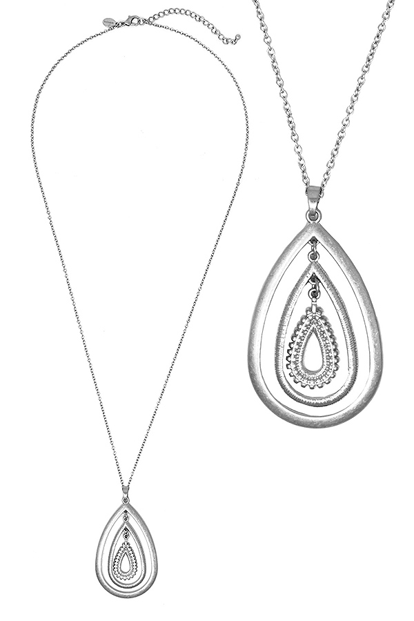 TRIPLE METAL TEARDROP PENDANT LONG NECKLACE