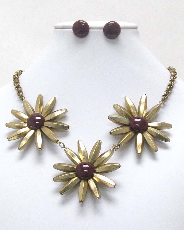 Triple metal flower link necklace earring set