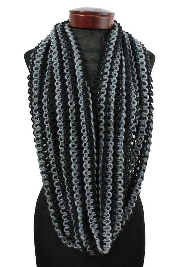 Stripe pattern knit infinity scarf