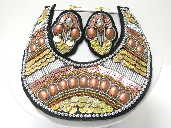 ACRYL AND SEQUINS DECO FABRIC ROUND BIB NECKLACE EARRING SET