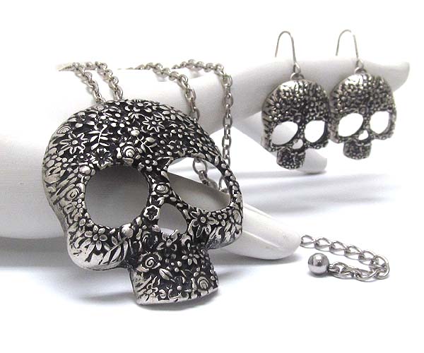 Antique style textured metal skull drop long chain necklace earring set