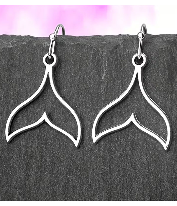 Wire mermaid tail earring