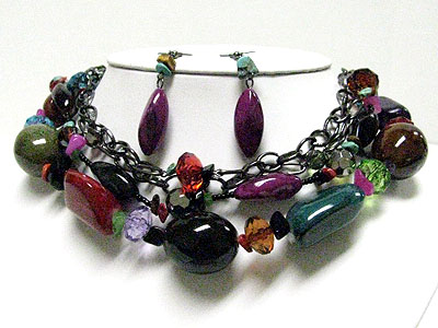 Multi strand ceramic stone and chip stone necklace set