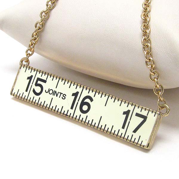 FLAT RULER PENDANT NECKLACE