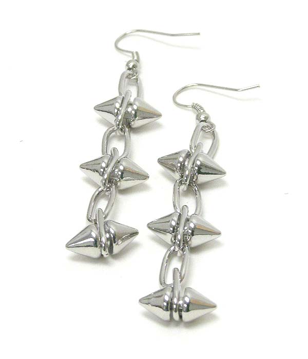 Triple spike and chain link earring