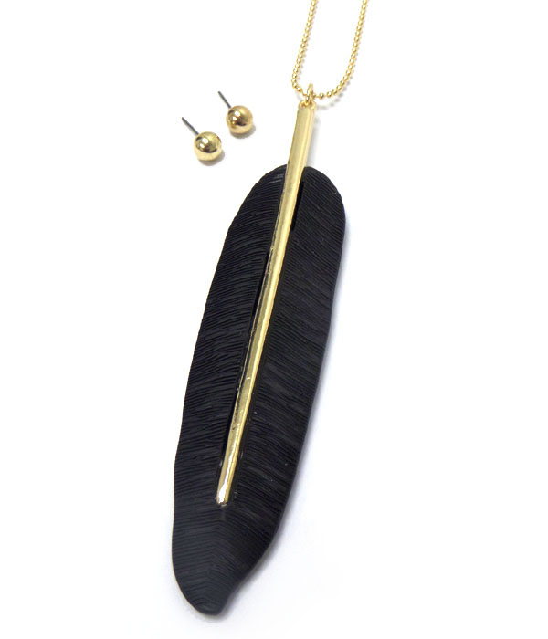 Long feather necklace set