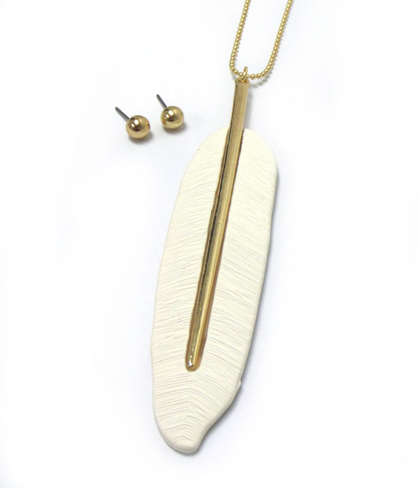 Long feather necklace set 