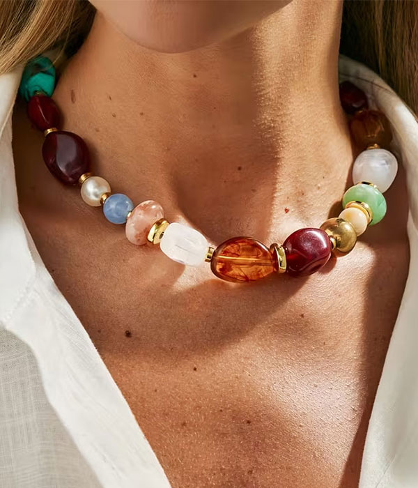 Vintage resin necklace
