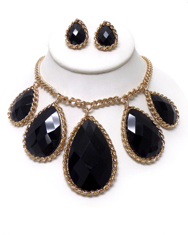 Five teardrop with twisted borders necklace set