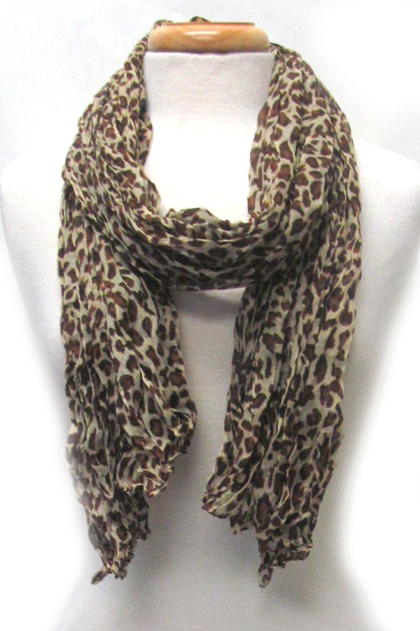 Wrinkle and animal print scarf