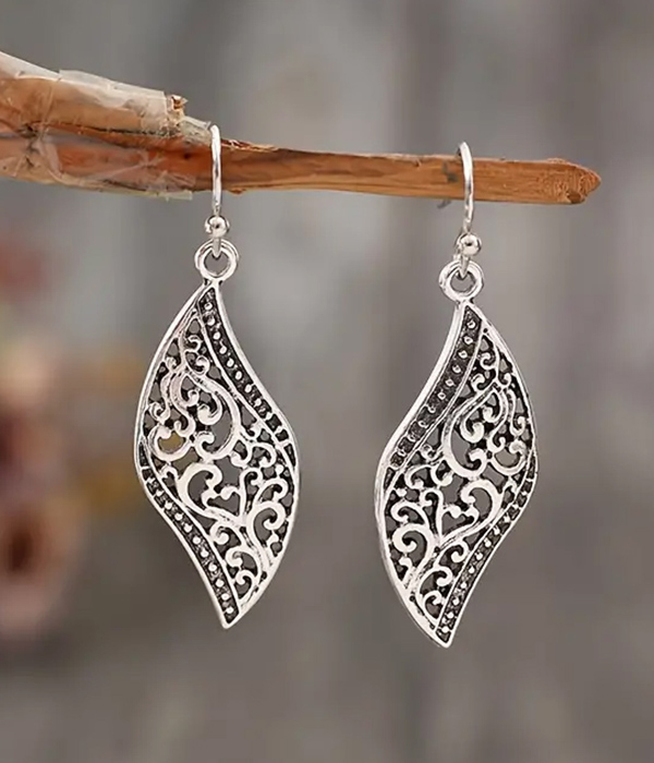Designer textured filigree earring