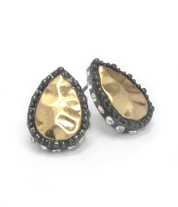 Hammered metal teardrop and crystal side stud earring