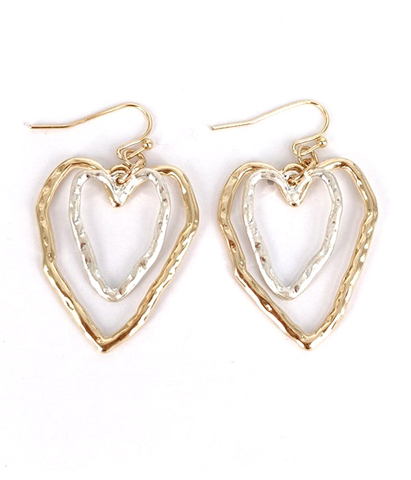 HAMMERED METAL DOUBLE HEART EARRING