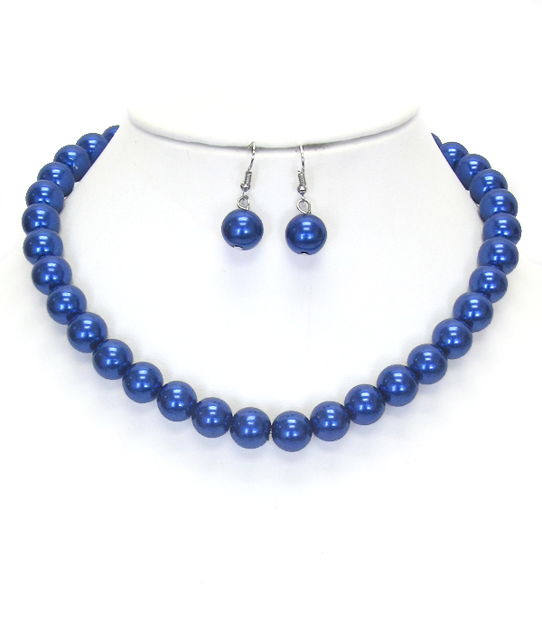 Colored pearl necklace set