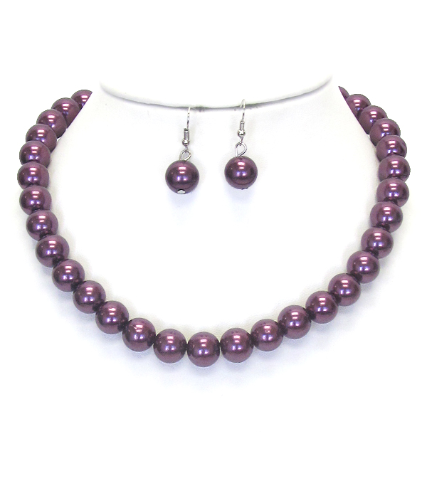 Colored pearl necklace set