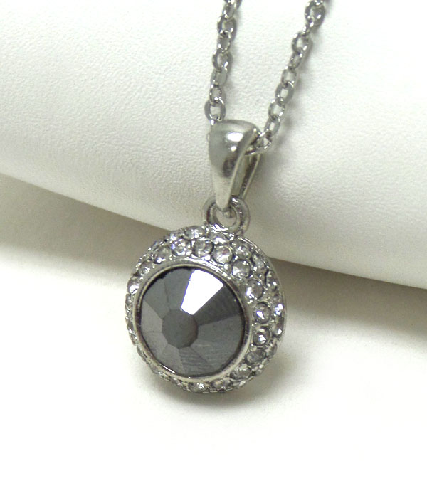 Facet stone and crystal border necklace 