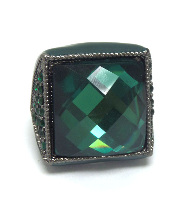 Facet square stone and crystal side stretch ring
