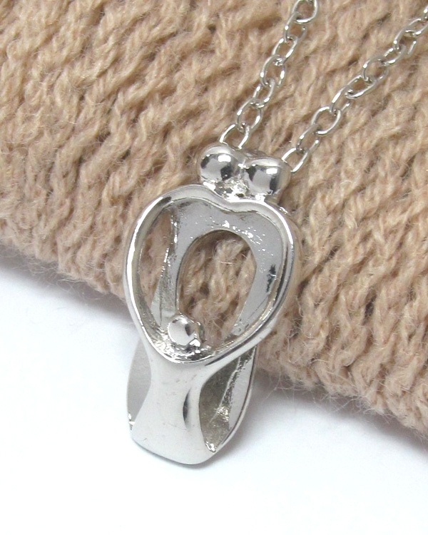 Family love pendant necklace - parents and a child