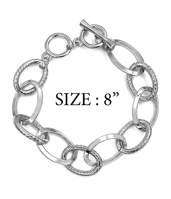 CHUNKY METAL CHAIN TOGGLE BRACELET